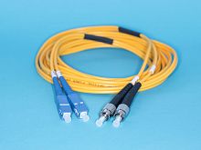 SC-FC патч-корд одномодовый, 3м (Duplex) 13-DHS1F08-3M/9/125 SC/PC - FC/PC 3.0 mm Duplex PV