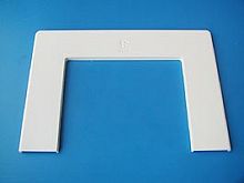 Соединитель 100х40мм, 100х60мм рамка для входа в стену DKC-01776